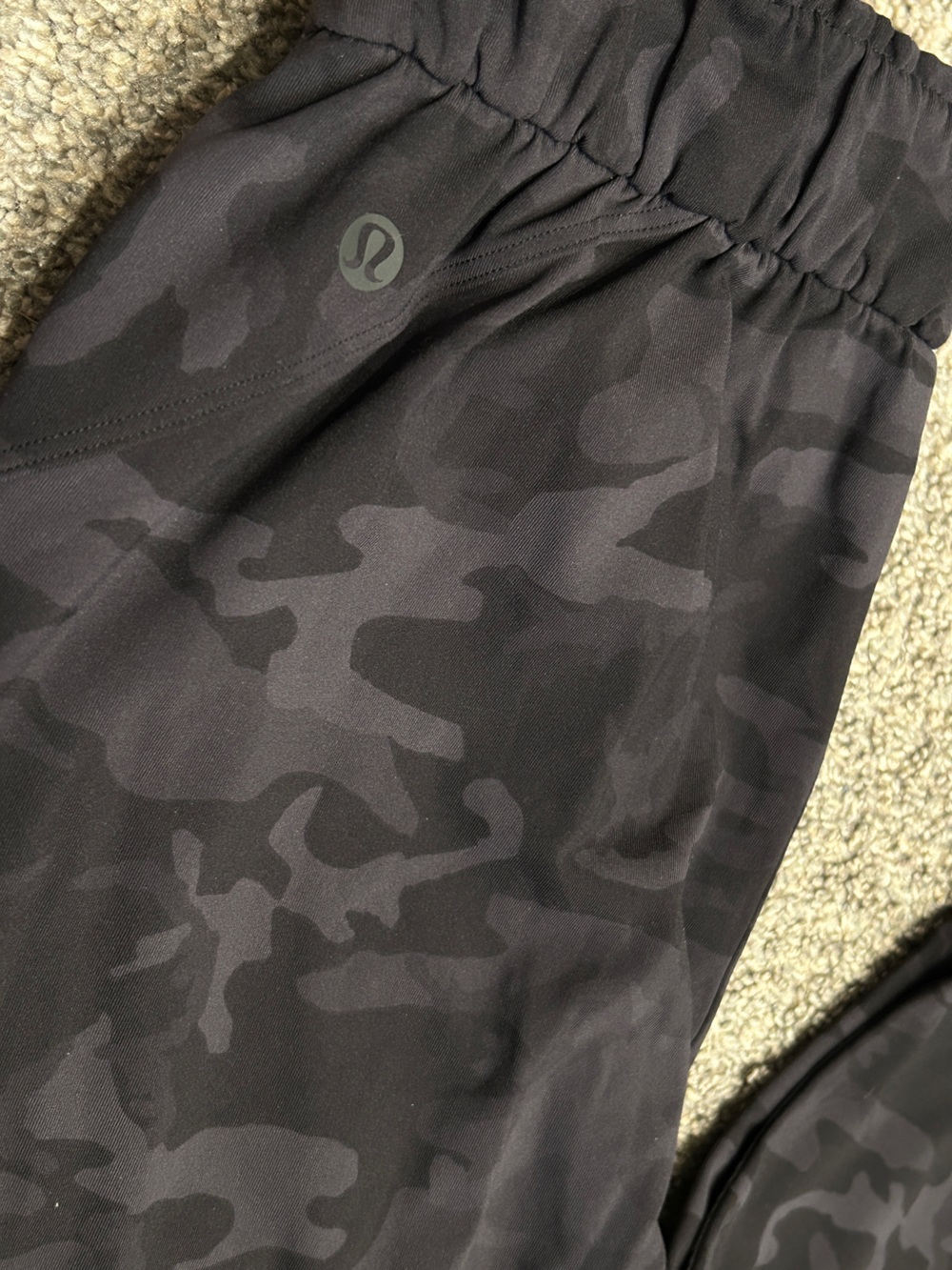 Lululemon Black Gray Camo Athletic joggers